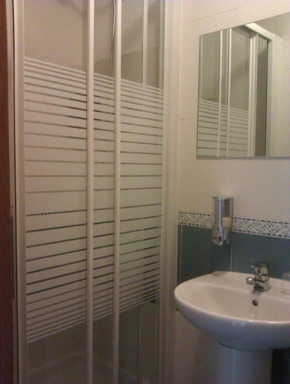 Km1 Amparo Apartments Madrid Oda fotoğraf
